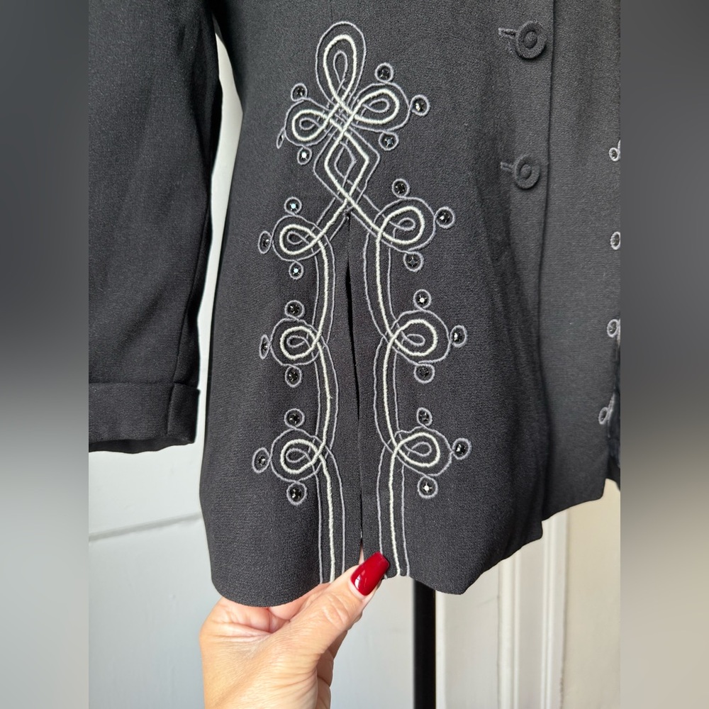 Embroidered Black Blazer - Picture 3 of 9